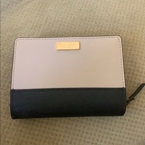 Bifold leather two tone Kate spade wallet gray